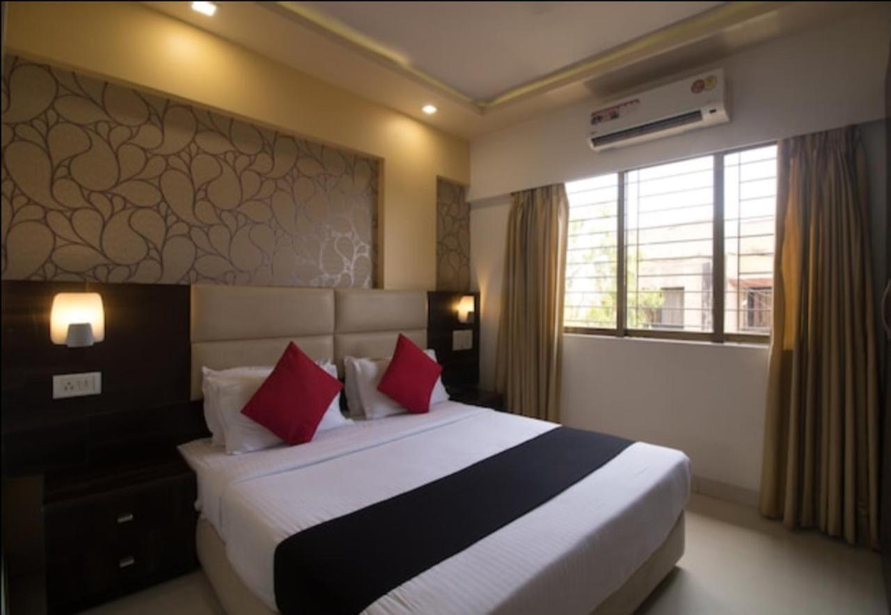 מומביי Hotel Galaxy Comforts מראה חיצוני תמונה